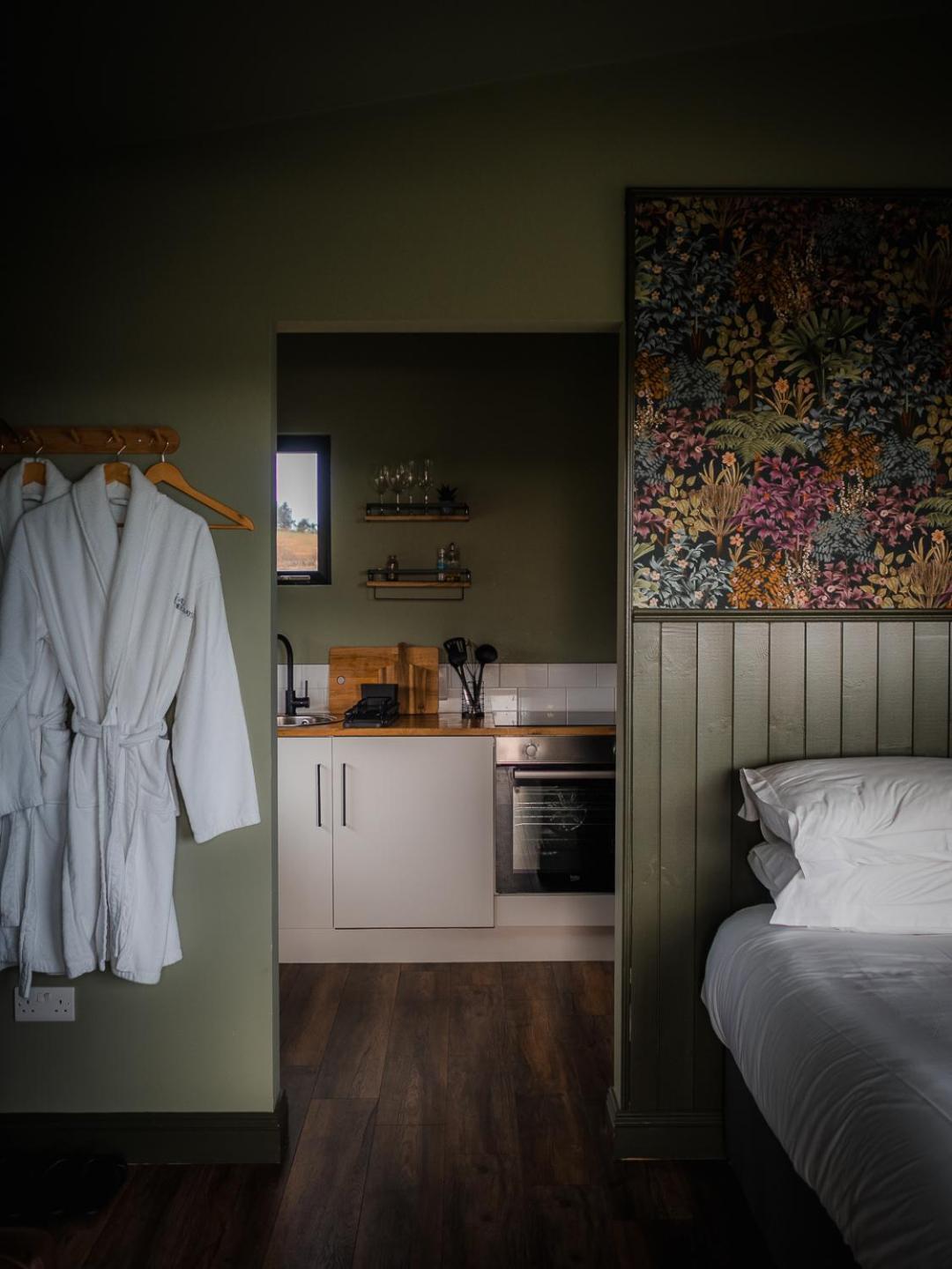 Wild Hideaways Luxury Lodges And Eco Spa แบนทรี ภายนอก รูปภาพ