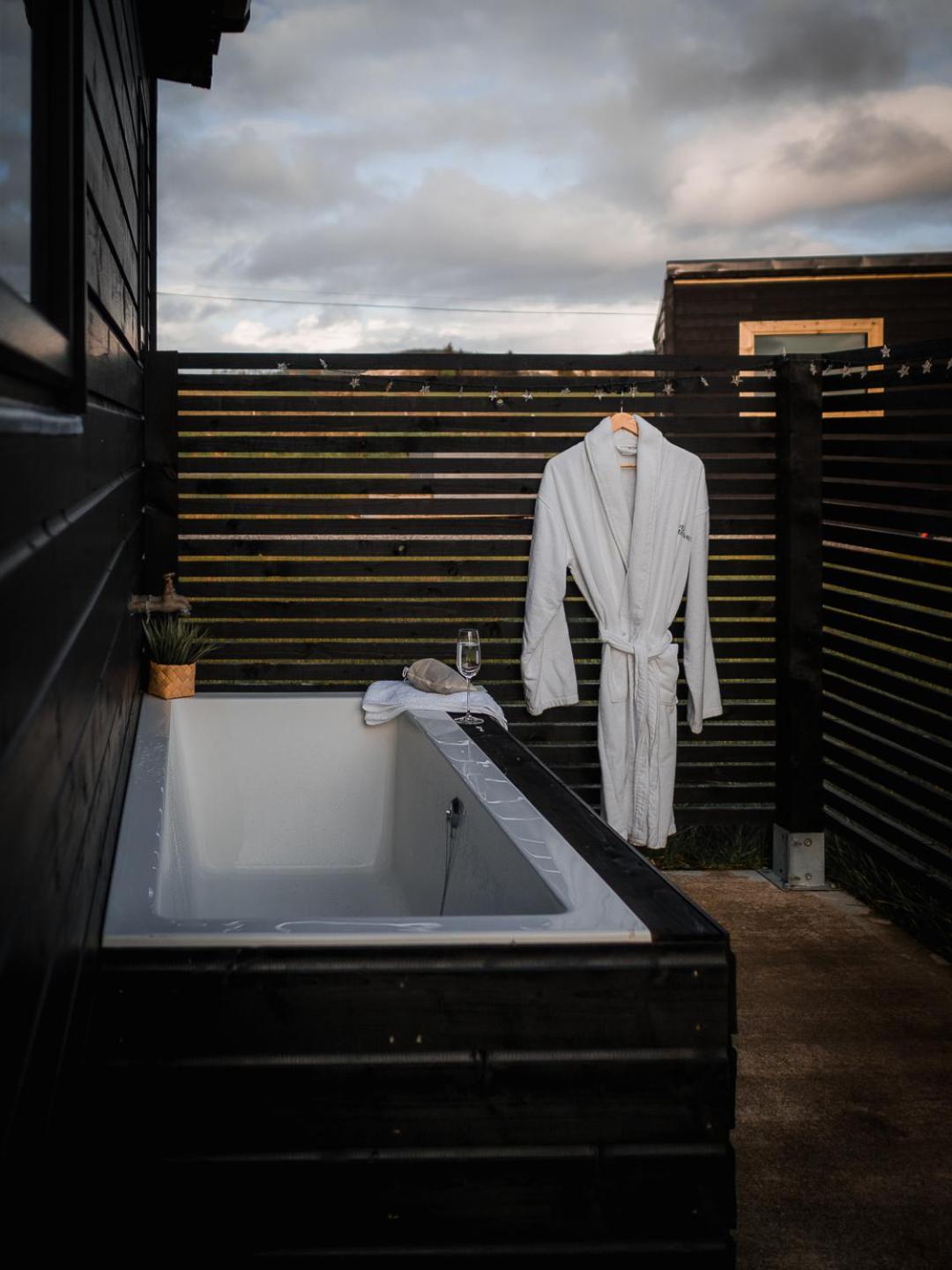 Wild Hideaways Luxury Lodges And Eco Spa แบนทรี ภายนอก รูปภาพ